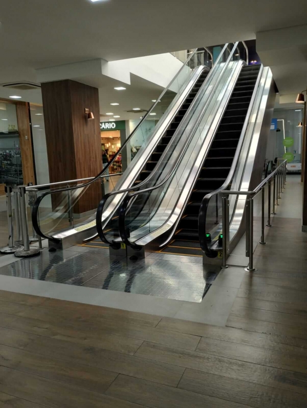 O Shopping Center Lapa inova ao trocar todas as escadas rolantes antigas pela linha de escadas rolantes Performance da New Parts